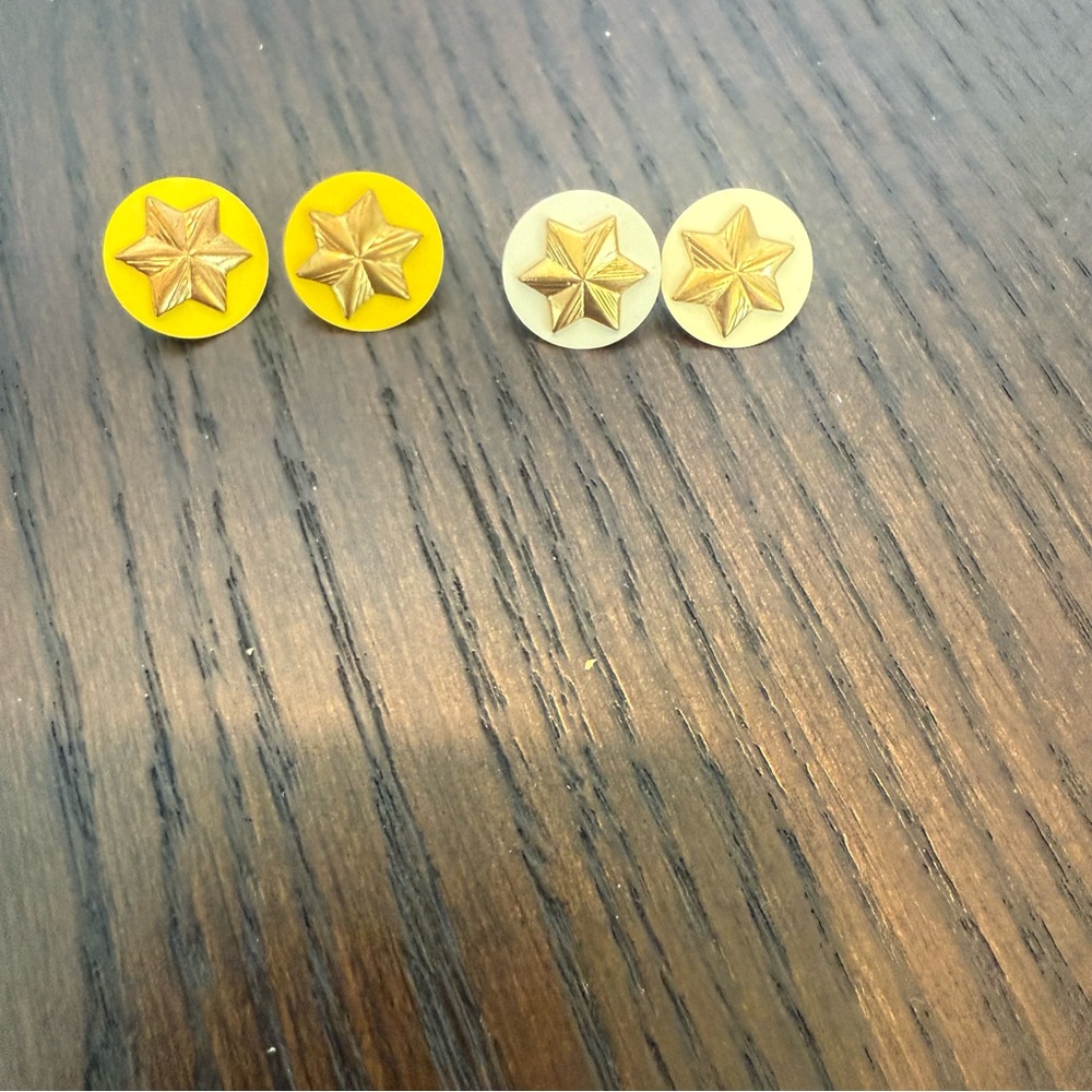 Set Of 4 Vintage Girl Scout Pins